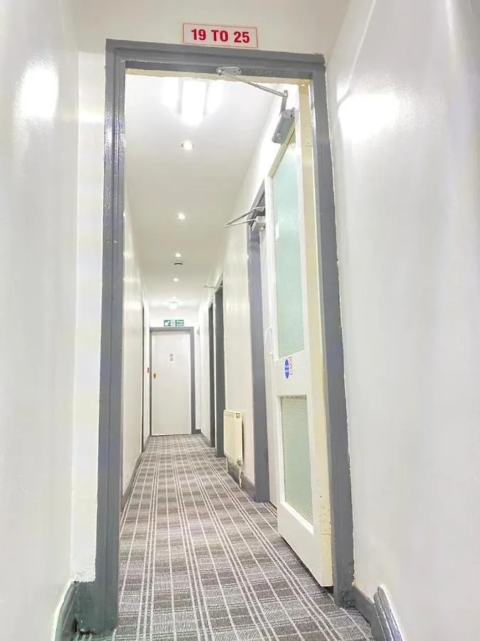 Chilton Hotel Блэкпул 2*,  Великобритания